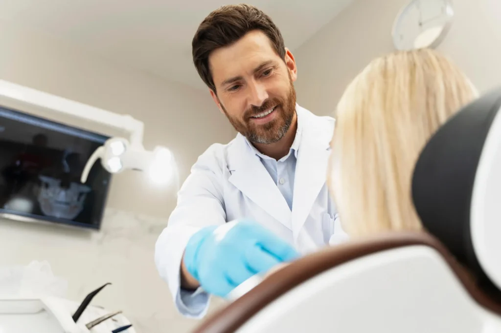 dentist offering sunrise dental care