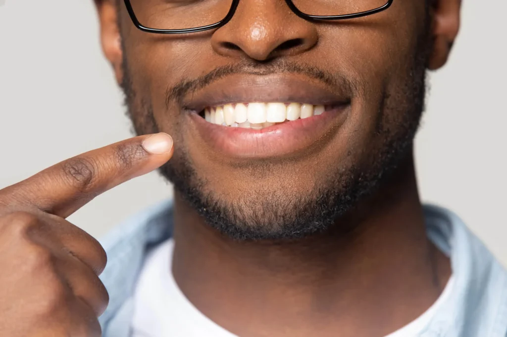 smiling after visiting an oral surgeon pembroke pines